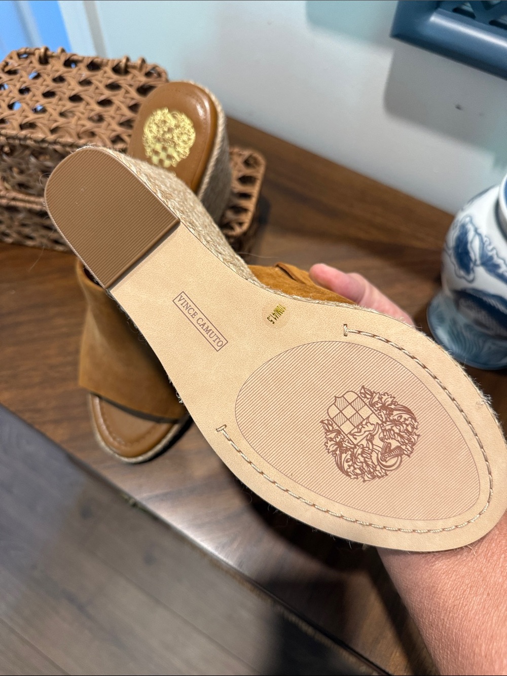 The CUTEST Shoe - Picture 2 of 3